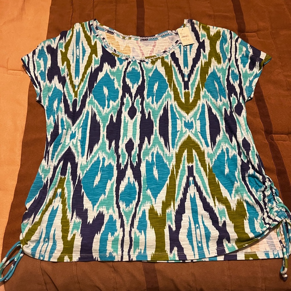 Gorgeous Woman’s Too